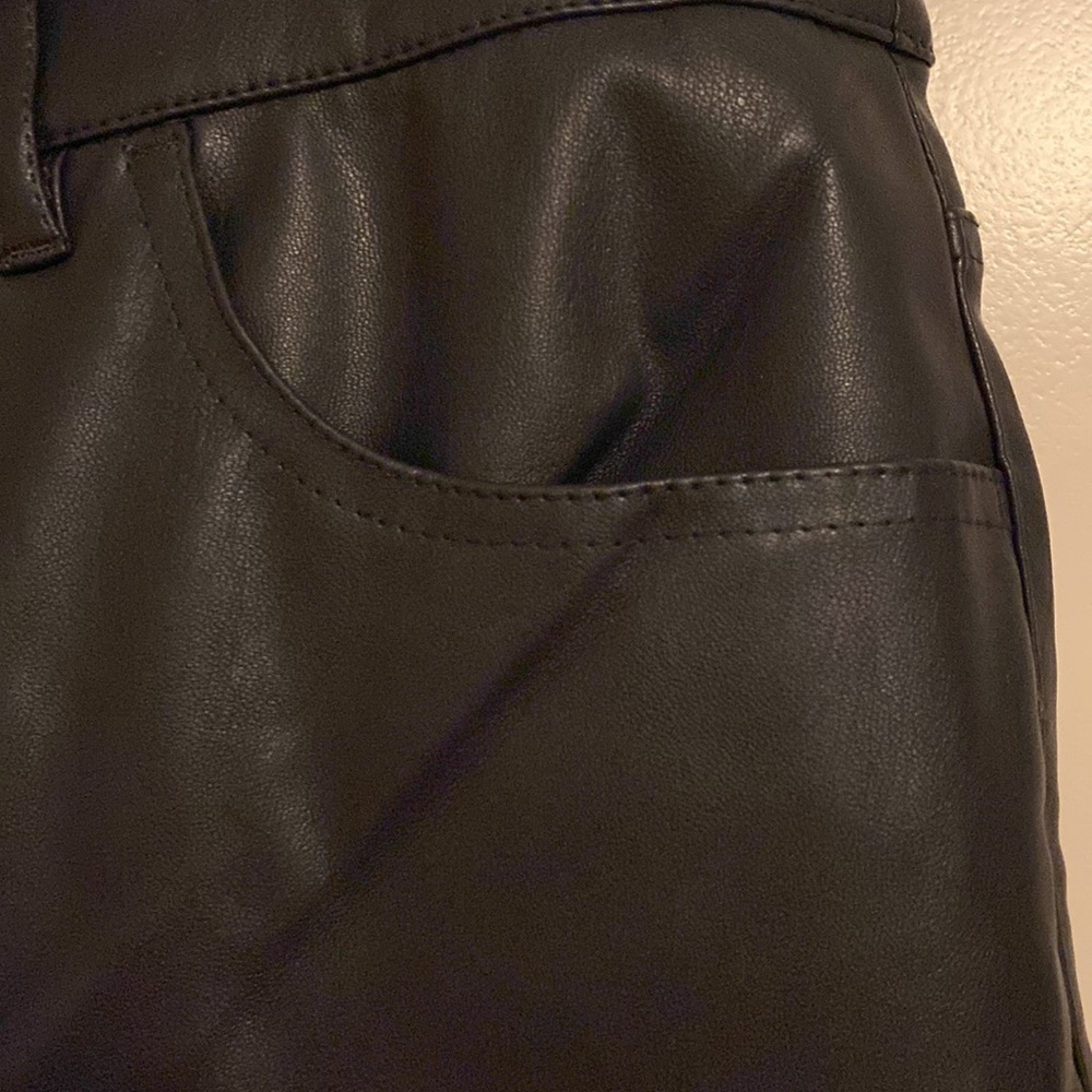 Pants - Picture 5 of 10